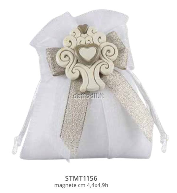 Sacchetto confetti nozze Harmony sacchetto tipo lino bianco magnete resina coppia sposini